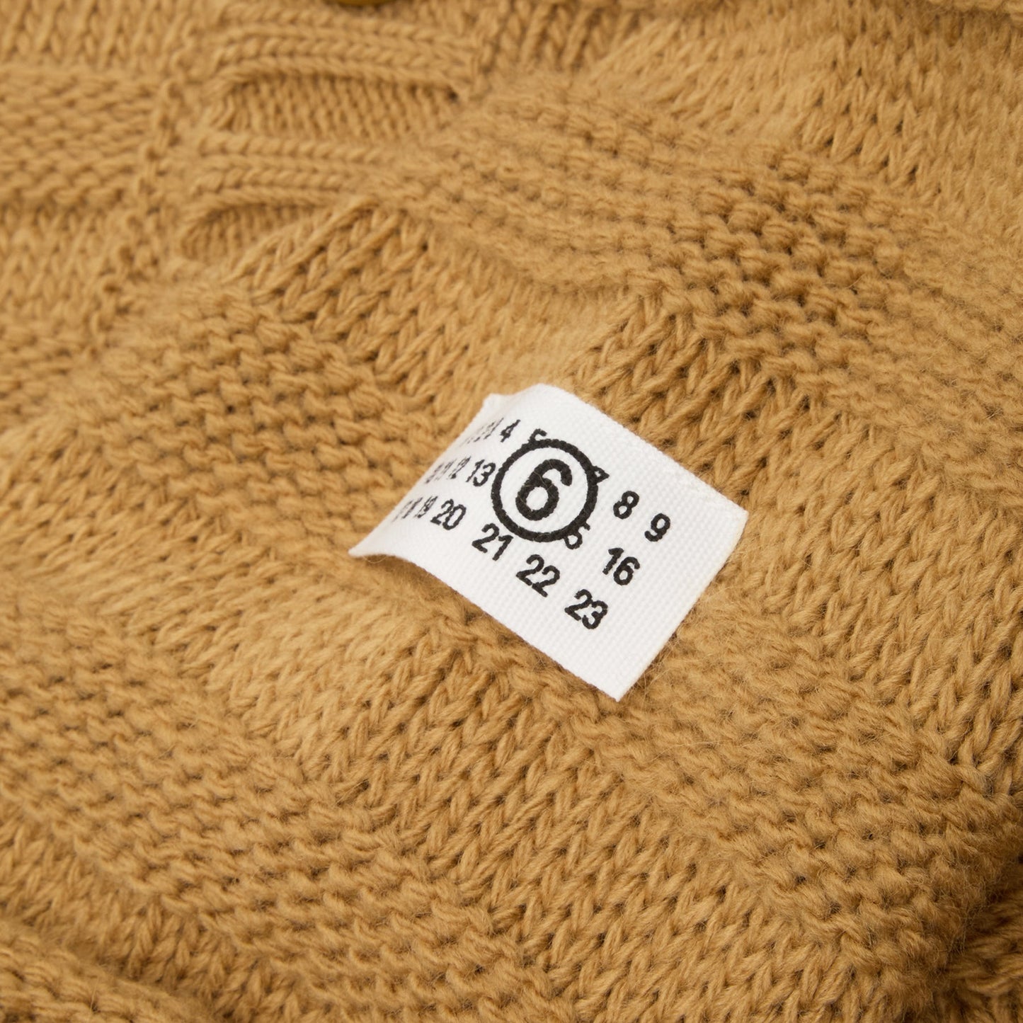 MM6 Maison Margiela Cardigan (Beige)