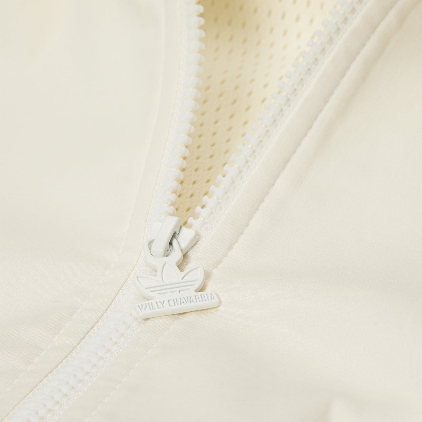 Adidas Poplin Tracktop (OWHITE)