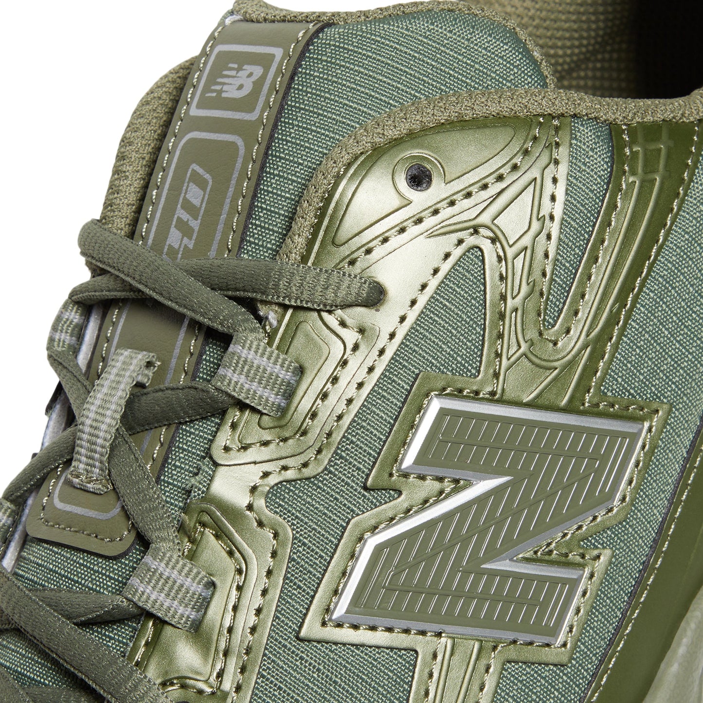 New Balance 740 (Dark olivine)