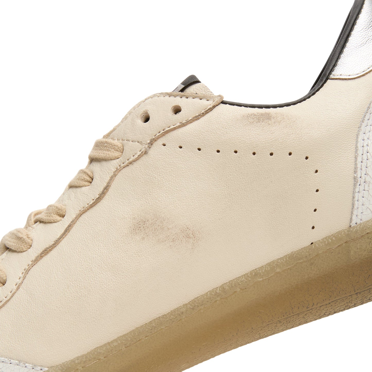 Golden Goose Ballstar Nappa Upper And Tongue Crack (Butter Beige/White/Red/Silver)