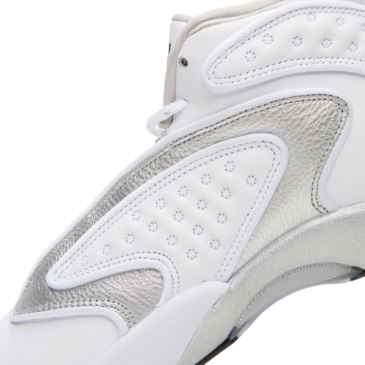 Air Jordan OG (White/Metallic Silver-Black)