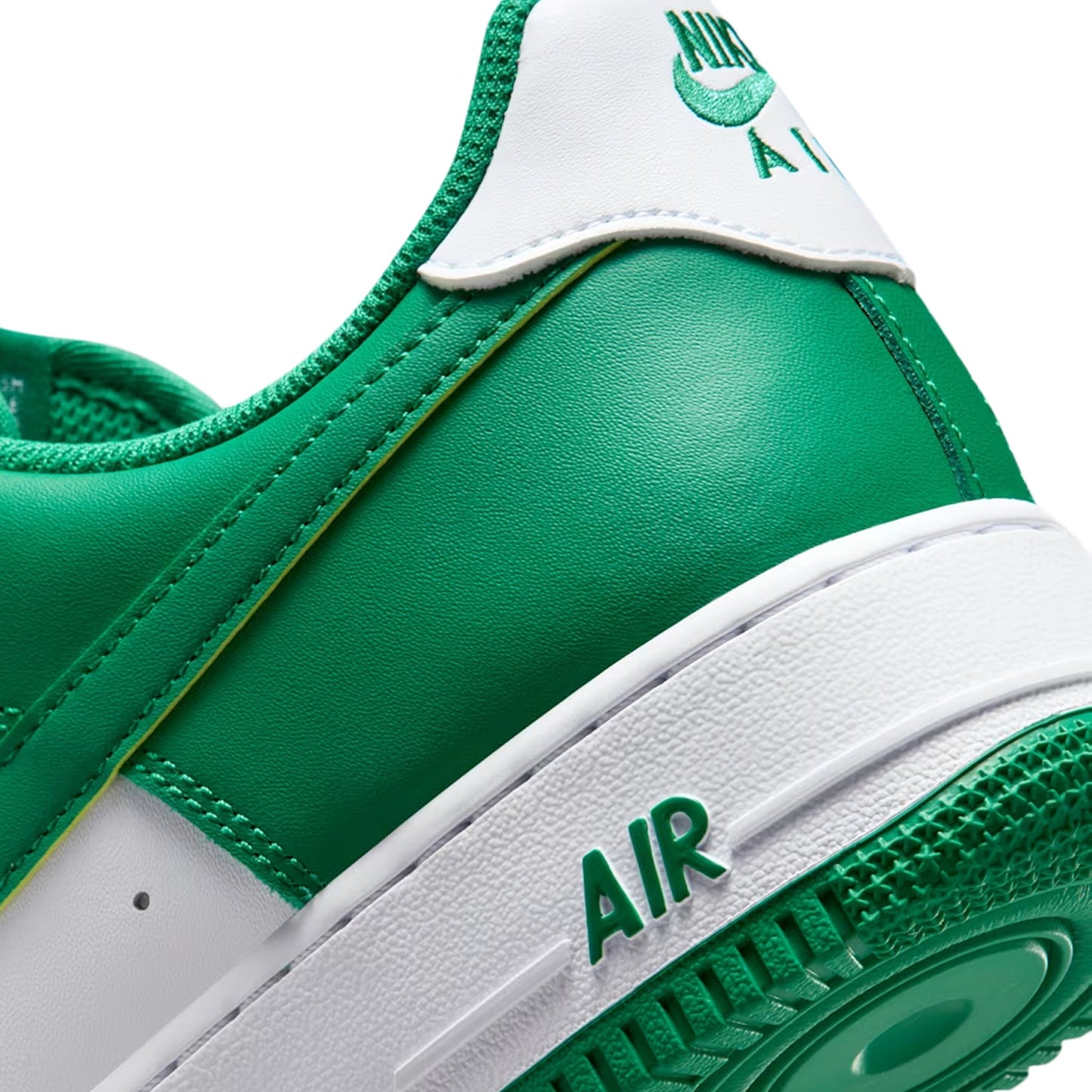 Nike Air Force 1 '07 (White/Malachite-White)