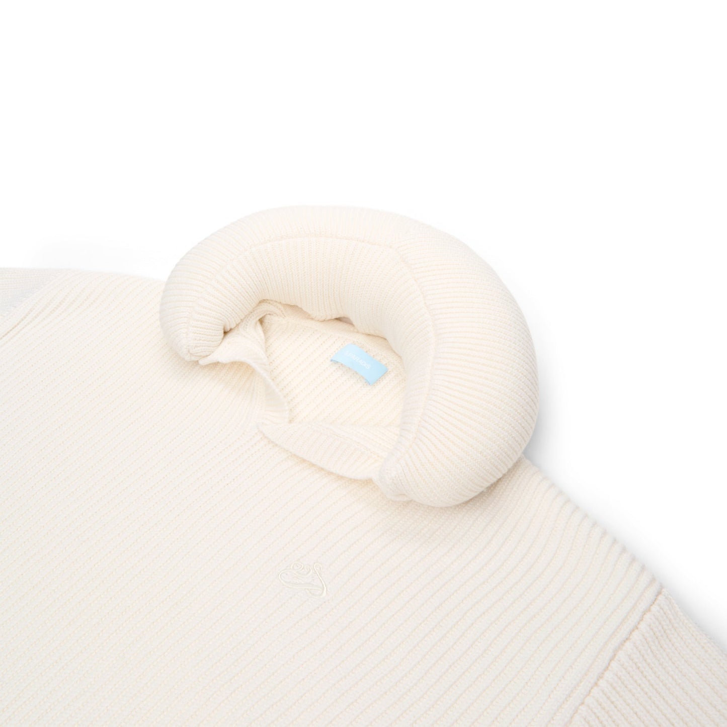 3.Paradis Pillow Neck Knit Sweater (Truewhite)