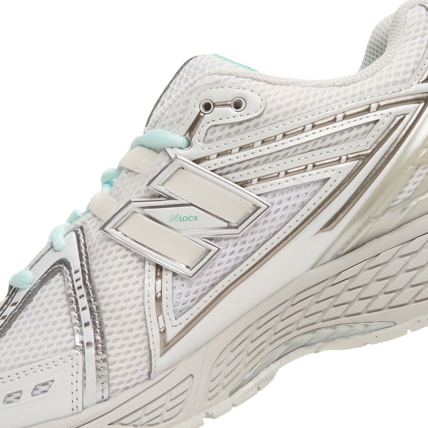 New Balance U1906R (White)
