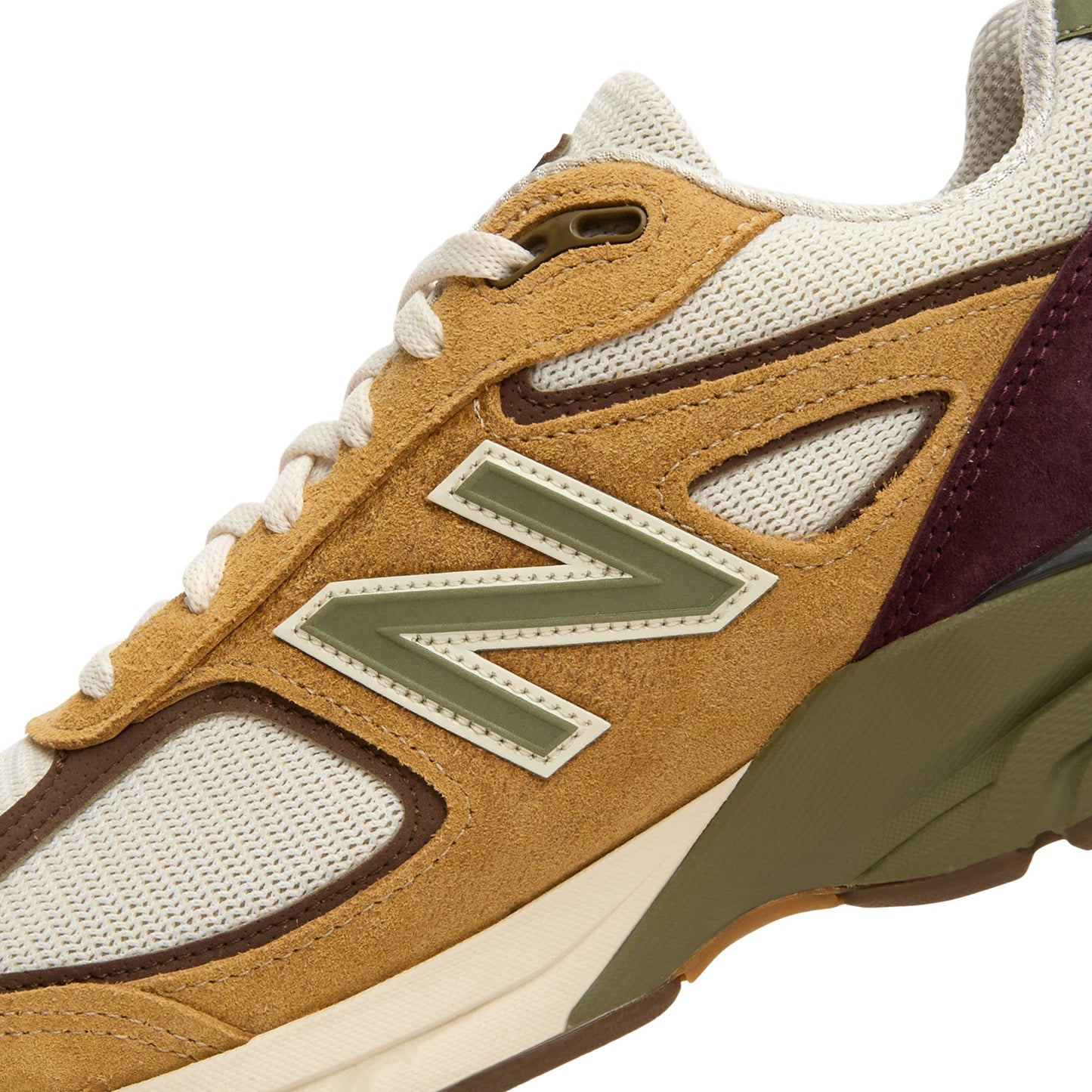 CNCPTS x New Balance 990v4 “Patina" (Pumpernickel/Dark Olivine)